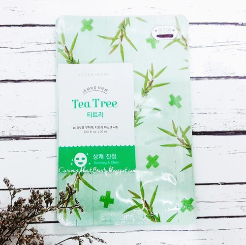 It's #saturdaynight, ppl are busy with their date and social life while I'm #pampering myself with #etudehouse #ineedyou #teatree #masksheet at home before entering motherhood 😄

This mask doesn't contain unrecommended ingredients for #expectingmom, read my #blog (link on bio) for the #review ❤

#mask #beauty #skincare #koreanskincare #teatreemask #CIDskincare #clozetteid #clozetter #clozettedaily #beautyblog #beautyblogger #indonesiabeautyblogger #asianbeautyblogger