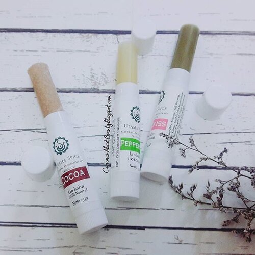 Since I have dried & chapped lips, I can never live without #lipbalm, and when I was pregnant, I was a bit obsessed with safe & natural based #skincare. So I was very happy to find these lovely lip balm set by @utamaspice.The set consists of Cocoa, Peppermint & Wellkiss lip balms, they are local brand, made of 100% pure, natural ingredients, quite moisturizing for daily wear, and very much affordable!Read more #review on my #blog, link in bio 💋#ClozetteID #clozettedaily #clozetter #CIDskincare #CIDreview #skincarejunkie #skincare #beauty #CIDbeauty #FDbeauty #beautyblogger #beautybloggerindo #beautybloggerid #asianbeautyblogger #indonesianbeautyblogger