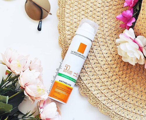 What's your fave sunscreen for this summer?

My HG is La Roche Posay Anthelios Invisible Anti-Shine Mist.

It is the handiest, lightest, and most translucent sunscreen I've ever tried. It has matte finish, and no white streaks whatsoever. It's my current go to chemical sunscreen, I love it so much because it's a savior when I'm in a rush and the spray formula makes it easy to apply on top of my make up. And the most important thing: it. doesn't. break. me. out.

Read the full review on my blog, #linkinbio.
.
.
.
#clozetteID #beauty #skincare #skincarejunkie #skincareaddict #skincarecommunity #beautyblogger #bblogger #indonesianbeautyblogger #beautybloggerindo #beautybloggerindonesia #beautybloggerid #fdbeauty #whywhiteworks #bloggerceria #bloggerperempuan #minireview #skincarereview #aestheticaccount #larocheposayantheliossprayreview #discoverunder5k #flatlay #flatlays #larocheposaynl #lrplove #weareeves