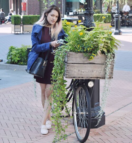 I hope your Thursday is as fresh as these plants 🌿🌻.Outfit details:Outerwear1: @only_official found at thrift store Rp. 8rbDress: @mango Rp. 119rbBag: @hm Rp. 170rbShoes: @hm Rp. 51rbTotal spent: Rp. 348rb...#clozetteid #clozettedaily #clozetter #OOTD #OOTDID #ootdindo #OOTDIndonesia #ootdidku #lookbook #lookbookindo #fashion #FOTD #MOTD #fashionblogger #streetstyle #vscocam #fblogger#style #fashionista #picoftheday #WIWT #instafashion #styledootd #styleinspo #fashioninspo #ootdinspo #dailylook #outfitideas #stylemurmer #cheapskatestyle