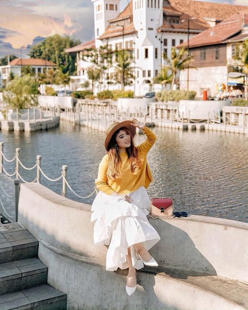 Jakarta at its absolute best. Had a fantastic experience exploring hidden sights in Jakarta a while ago with @sweet.escape, and in a month I’ll be exploring another country with them! Can hardly wait to get my moments captured 💛—Knit Top and Inner from @hippie.fashionn Ruffle Tier Skirt from @andotherdays x @loveandflair White Shoes from @shoes.miles Bag from @charleskeithofficial —#PriStyleDiaries#ForEveryMoment#SweetEscapeJakarta📸 @reza.adigraha x @sweet.escape.......#whatiwore #portrait #womensfashion #fashionistas #parisian #feminine #vintage #elegant #parisienne #parisianstyle #dreamy #travelblogger #lotd #bloggerstyle #fashion #styleinspo #instastyle #blogger #styleblogger #stylist #fashionblogger #influencer #ootd #fashioninfluencer #style #outfit #clozetteid