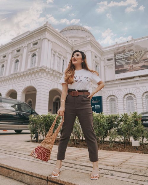 Please stay happy, there ARE better days ahead. Hold on to hope! 🤗 Let’s pray for the world, and most importantly, Indonesia 🇮🇩 —#PriStyleDiaries#ThePetiteMissyTravels📸 @steviiewong........#whatiwore #chic #sg #singapore #sgblogger #traveling #travel #travelblogger #travelingram #travelinspiration #fashionistas #ootdinspiration #lotd #fashionblog #bloggerstyle #fashion #instastyle #blogger #styleblogger #fashionblogger #influencer #ootd #fashioninfluencer #style #outfit #summer #clozetteid
