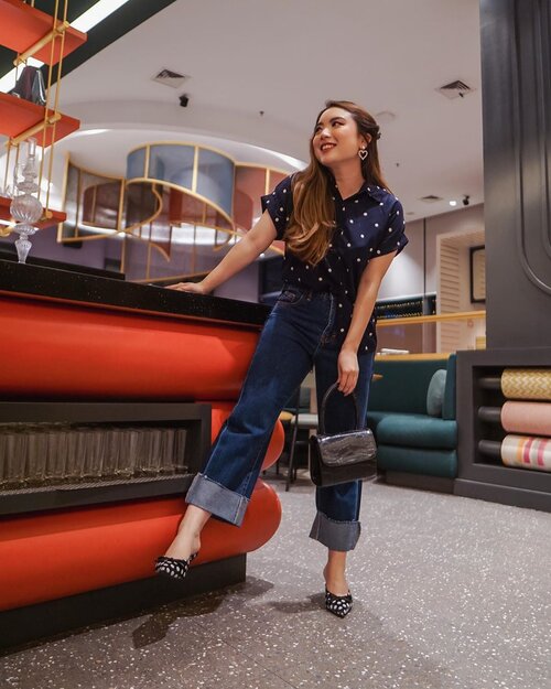 Feeling in my zone with POLKADOTS! Funny thing, my friend asked me this; “So did you buy the top first or the heels first?” HAHA I have many other polkadot pieces, you’ll be surprised 😂 Tap for the deeets ✨
—
#PriStyleDiaries
📸 @steviiewong .
.
.
.
.
.
.
#retro #insipiration #whatiwore #portrait #womensfashion #fashionistas #parisian #feminine #elegant #valentines #parisienne #parisianstyle #lotd #bloggerstyle #fashion #styleinspo #instastyle #blogger #styleblogger #stylist #fashionblogger #influencer #ootd #fashioninfluencer #style #outfit #clozetteid