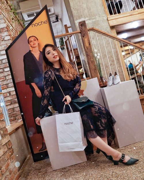 At @nocheid’s Event Rays of Raya, indulging on our meals from @sajivacoffeecompany for Iftar 🍽 Watched the Raya Collection Preview and Trunk  Show with @nocheid’s stylish collections. We all got very inspired to style casual, formal to modest fashion in this Ramadhan month by the celebrity stylist, @bimopermadi ✨ You should all drop by at their stores and check out their newest SS 19 collections to complete your Ramadhan outfit ♥️
—
#NocheID
#BellaNoche
#NocheRaysofRaya
📸 @sonyathaniya .
.
.
.
.
.
.
.
.
.
#whatiwore #womensfashion #ramadhan #fashionistas #portrait #ootdinspiration #ootdbloggers #lotd  #fashionblog #bloggerstyle #fashion #wiwt #styleinspo #instastyle #ootd #styleblogger #blogger #fashionblogger #fashionpeople #outfitoftheday #fashioninfluencer #style #outfit #streetstyle #clozetteid