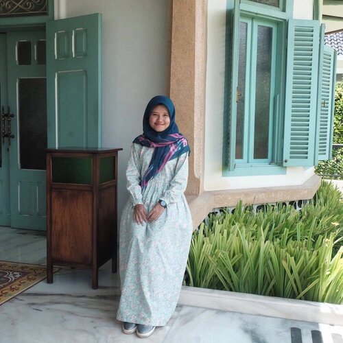 [page 74 of 365]#Memesonaitu bukan saat fotoku banyak yang like, tapi...saat orang terinspirasi. Entah dari caption, entah dari pesan dalam foto. Sebab sudut pandang setiap orang pasti berbeda dan menghasilkan nilai yang beragam•Apa arti #memesonaitu menurutmu? •Yuk ceritakan, siapa tahu dapat mirrorless dan uang jutaan rupiah...yey. Caranya gimana? Cek di http://bit.ly/memesonaitu (link hidup di bio) sebelum 10 April 2017 yaaa...•15 Maret 2017Ps: tengah pekan di tengah bulan•#pekalongan #fujifilmid #clozetteid #lifestyle