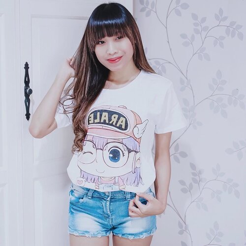 Positivity is not about
ignoring the negatives.
It’s about recognizing and
transforming them to something
that help you move forward 🍂
-
Got ARALE tee from @anakonline_shop 😍
.
.
.
#clozetteid 
#arale 
#araleshirt 
#stylediary
#oufitpost
#stylegoals
#whowhatwear
#IGoutfit
#revolveme
#outfitidea
#stylecollective
#tephcollaboration 
#influencersurabaya 
#influencerjakarta