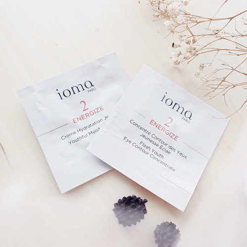 IOMA —
2 energize Flash Youth Eye Contour Concentrate - IOMA Flash Youth Eye Contour Concentrate is a treatment that affects the totality of the eye contour area, taking action against dark circles, puffiness, and slackening eyelids. Your eyes defy time 👌🏻
.
2 Youthful Moisture - Warm the IOMA Youthful Moisture Day and Night Cream in the palm of your hand and apply it, morning and evening, to perfectly cleaned skin.
-
Full active ingredients
Very light and creamy
Intensely moisturizes
Prevents fine lines and first wrinkles 🌻
.
.
.
#clozetteid 
#ioma 
#blogger 
#bloggerindo 
#influencer 
#skincare 
#skincareroutine 
#뷰티블로거
#대한민국
#서울
#제주
#유행
#라이프스타일
#구성하다