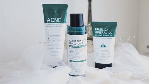 Here’s step by step to use :Step 1MIRACLE ACNE CLEAR FOAMStep 2MIRACLE TONERStep 3TRUECICA MINERAL 100 CALMING SUNSCREENI hope you enjoy my video guys !I put so much effort to create this video.This is my 1st cinematic video 🙈-Need review?Check my preview post.Thank you @somebymi @somebymi.indonesia ...#clozetteid #somebymi #somebymiindonesia#somebymitoner #somebymesunscreen #truecicamineral100calmingsuncream #miracleacneclearfoam #bloggersurabaya #bloggerjakarta