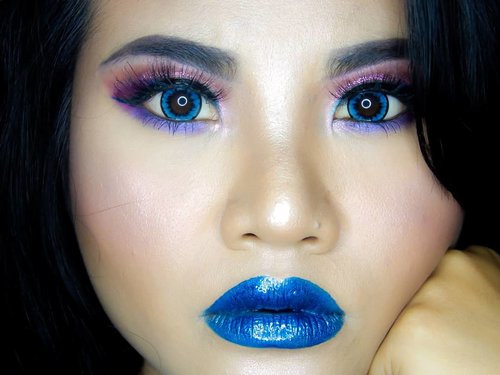 See something??
.
Like i said before no filter neede if you have a good complexion. I found my complexion match now.
.
Love my blue lips?? Its @nyxcosmetics_indonesia Cosmic Metal "Dark Nebula"
Lens, @x2softlens
.
.
I was less productive lately. Sorry. Been a hectic month. Maybe one day i'll make a tutorial for this look. "Maybe".
.
#piiziiwiizii #bellasmakeup #bellazhee #clozetteid @clozetteid #BeautygoersID @beautygoers #setterspace @setterspace #beautiesquad @beautiesquad #bunnyneedsmakeup @bunnyneedsmakeup #tampilcantikcom @tampilcantik.ind #bloggerperempuan @bloggerperempuan #emak2blogger @emak2blogger #beauty #beautiful #makeup #mamak #blogger #bloggermom #bold #motd #onfleek #slay #makeupartistworldwide #indobeautysquad @indobeautysquad