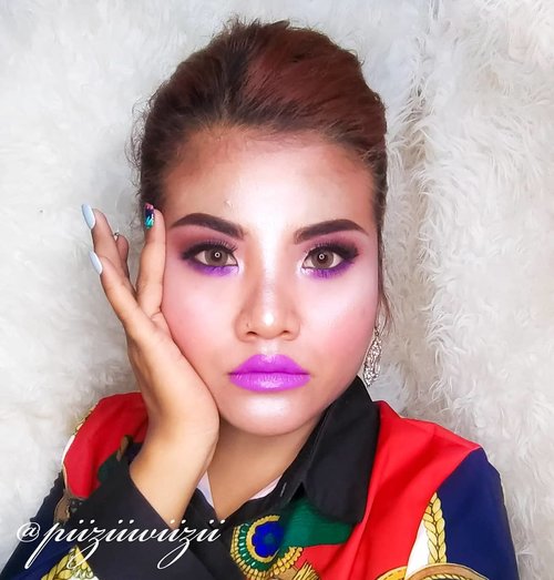 .
Purple Haze...💜💜💜
.
I'm in love with purple since last i cannot remember..
.
.
Review detail makeup ini bakal aku post di blog. Stay tune.
.
Tencu
@inezcosmetics 
@bandungbeautyvlogger .
#bandungbeautyvlogger #1stgatheringbbv .
.
#clozetteid #beauty #makeup #motd #purple #mood #highlighter #onfleek