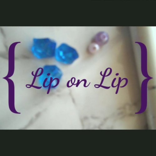 .
Lipstick!!!!
.
So beberapa lama yang lalu di kirimin lipen cantik dari Lip on Lip.
.
Ini adalah 3 shades yang jadi favorite aku.
.
Tencu
@liponlip_id 
@bandungbeautyvlogger 
#bbvxliponlip #bandungbeautyvlogger #liponlip_id 
#clozetteid #beauty #lipstick