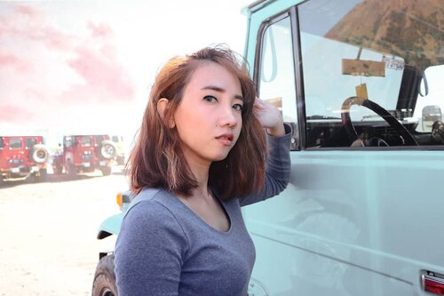 What if the world won't bend my way?
#clozetteid #lightroom