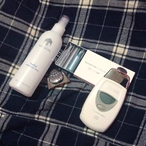For the first time i try nuskin and galvanic spa tonight. I skip my night regime 😉 #clozetteid #skincare