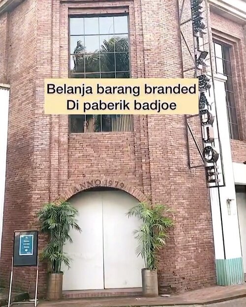 Kalap di Paberik Badjoe❗️.Sampe Jakarta nanti aku unbox ya beli apa aja..Tiktok : Lidyaagustin01_#bandung #wisatabandung #destinasibandung #paberikbadjoe #clozetteid #fashion