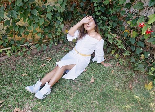 Good morning ☀️ .
.

I'm wearing white dress from @label8store with a touch of yellow belt from @stroberiteen And my favorite shoes from @puma .
.
.

#fashion #style #fashionstyle #fashionenthusiast #clozetteid #summer #summeroutfit #whitedress #ootd #outfitoftheday #lookbook #ootdindo #goodmorning #morningvibes