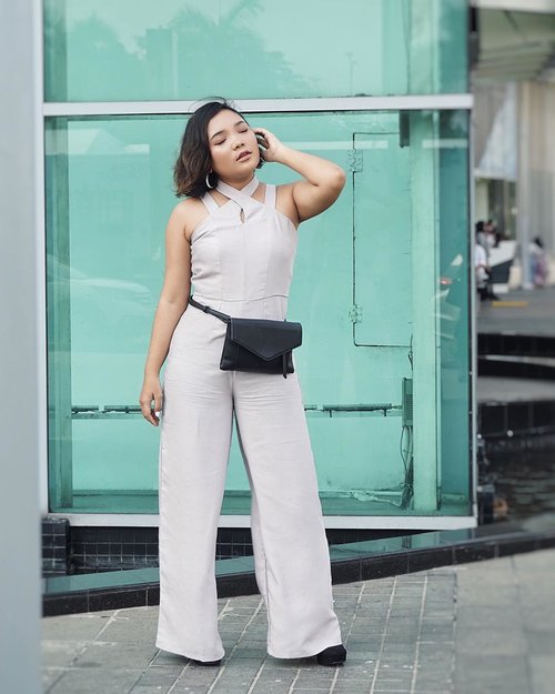 Wearing Ranesmee Jumpsuit from @thefthingworld for #JFW2019 Day-4 .
.
.

#ootd #ootdlidya #outfitoftheday #jakartafashionweek2019 #jakartafashionweek #fashionstyle #jumpsuit #jumpsuitstyle #fashion #Clozetteid #fashion #Clozetteidreview #TheFThing #TheFThingxClozetteIDReview