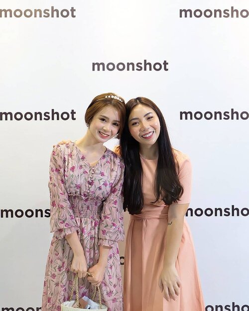 Yeay!!! Upgrade my make up skill with si beauty @kyranayda with @moonshot_idn at @summer.beautyhouse

She is so cute, humble and sweet like princess

Thank you atas beauty classnya
So happy bisa join... #moonshotindonesia
#beautyclass #beauty #BeautyBloggerIndonesia #clozetteidxmoonshot #clozetteid