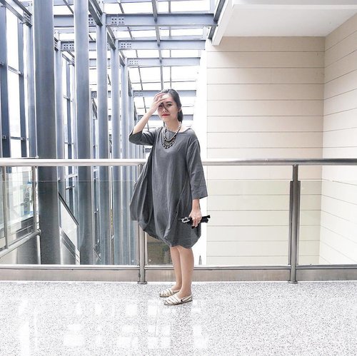 When you're trying to get a good candid - but your hair gets in the way - but it makes the volumes of your dress show. #somuchwin

#clozetteid #ootd #wheninchina #travelgram #grey #allthingsgrey #bloggerlife