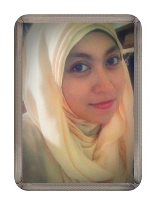 Alhamdulillah My hijab My way #ClozetteID #KhalisaLipCare #GoDiscover 