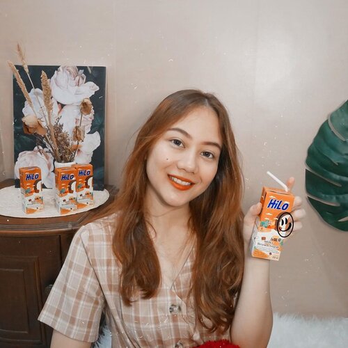 Siapa disini yang suka minum bobaa? 🤤 Kalo aku sekarang lebih suka minum susu brown sugar dari @Hilo nih, sumpah rasanya Endolitaaa banget 🤤 bisa setok dikulkas, pas banget deh kalo diminum pas cuaca panas langsung seger 🤤 Susu siap minum ini kaya akan sumber kalsium yang tinggi, mengandung Vitamin D & Pastinya Rendah Lemak 💃🏼 Yuhuu Mau cobain juga? Cuzz pas banget nih lagi ada Promo Buy 1 Get 1 hanya di JD.id (periode hingga 19 April 2020Langsung aja tap link ini ya : http://bit.ly/hilobrownsugar(𝗟𝗶𝗻𝗸 𝗼𝗻 𝗺𝘆 𝗕𝗶𝗼)#MilkyBrownSugarBikinHappy #hilomilkybrownsugar #clozetteid