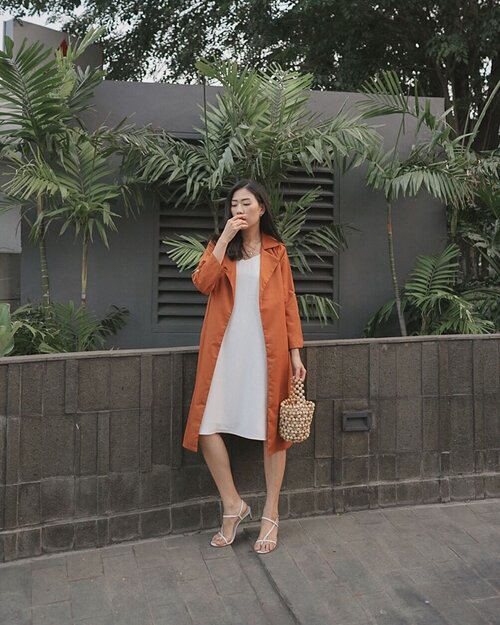 new outer from @hervogue.id definitely will be my favorite apparel, it can be styled two ways, a little tip to added more elegant looks just tie it up! ✨
#iWearHV