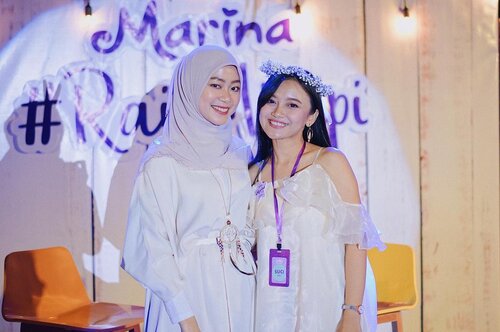 Alhamdulillah,
I’m officially part of “Bintang Marina 2018”
.
Terimakasih @sahabatmarina & team , para mentor dan Bintang Marina lainnya yang sudah memberikan banyak pembelajaran dan ilmu baru selama di jogja
.
Saya bangga menjadi salah satu dari 20 wanita muda inspiratif yang berani mewujudkan mimpi
.
.
#day1marinabeautyjourney 
#marinabeautyjourney 
#bintangmarina2018
#sahabatmarina 
#raihmimpi
#jogjakarta #diyogyakarta #yogyakarta  #beauty #beautyclass #beautyenthusiast  #makeup #makeupclass #bareface #glowready
#indonesia #galadinner #pageant  #beautypageant #bohemian #bohemiannights #official #clozette #clozetteid