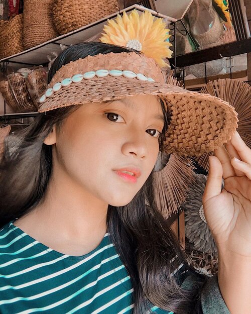 straw sun visor hat to complete your holiday...
happy weekend!!!
.
#ootd #style #fashion #lookbook #lookbookindonesia #ootdfashion #ootdindonesia #ootdasian #bali #indonesia #vacation #vacationmode #holiday #holidaywardrobe #wardrobe #clozette #clozetteid #clozetteambassador #패션 #일상 #럽스타그램 #옷스타그램r #influencer #likeforlikes #photooftheday #fashionstyle #instafashion