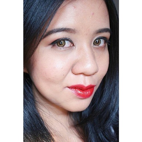 in a gyooood mood to wear Red Lipstick 💄💄💋💋💄💄
imma using @EtudeHouseIndo Dear My Lips Talk in RD002

#FOTD #red #redlipstick #lipstckjunkie #makeup #makeupjunkie #clozetteID #clozettedaily #bbloger #beautyblogger #TGIF