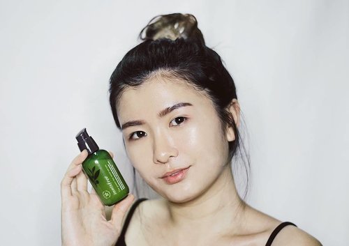 Been trying this serum for about 10 days and it's super refreshing 😋 it's Innisfree Green Tea Seed Serum, more glowing skin without any makeup 😍 full review just click the link on my profile 😉#ClozetteID #ClozetteIDReview #InnisfreexClozetteIDReview #Innisfree #InnisfreeIndonesia #Innistagram