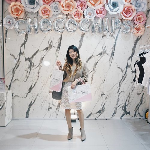 Congratulations for the grand opening of @chocochipsboutique at @ciputraworldsby 🎉🎊
Visit their offline store at Ciputra World Surabaya lt. 2, or shop online https://chocochips.co.id
All muses wearing @chocochipsboutique pieces 😍
#clozetteid #chocochipsgosby #ChocochipsGrandOpening