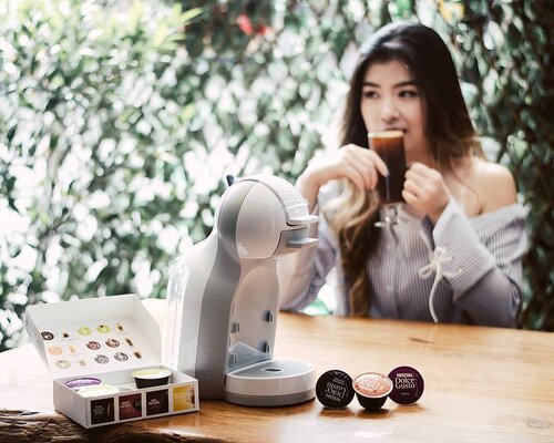 Happy 5th Birthday Lazada! 🎉🎊 Thank you for sending me this #KejutanLazada for free! It's a @dolcegustoid coffee maker, seriously you're the sweetest 😍😍 Guysss, go visit lzd.co/lzdbday now for other surprise promos,  during March 21-23 only 😉#LazadaID #KejutanLazada #clozetteid #dolcegustoID