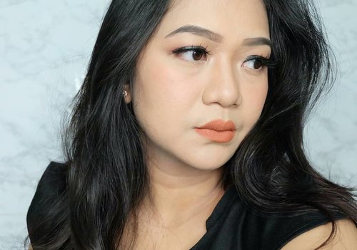 No filter needed.

Just a lot of foundie 😂 and good light.

Swipe for details.

#clozetter #clozettedaily #clozetteid #clozette #makeup #indonesiawoman #motd #indonesiabeautyblogger