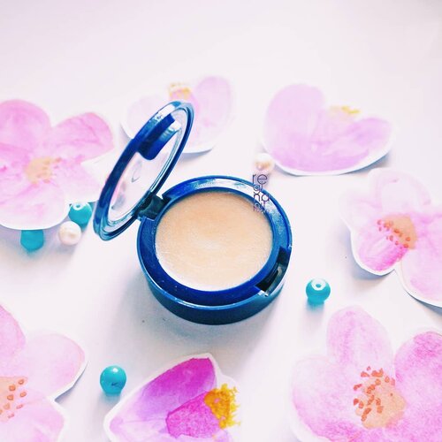 Pingin warna eyeshadow lebih keluar biasanya aku pakai eyebased dari @inezcosmetics ini. Tapi, produk ini ga aku jadiin sebagai eyebased doang loh, aku pakai ini sebagai skincare mata juga dengan tujuan untuk melembabkan area mataku.
.
Full review : WWW.REGINAPIT.COM
.
http://bit.ly/eyebased-inez
.
.
.
.
#beautiesquad #beautiesquadxinez #inezcosmetics #bloger #beautyblogger #like4like #indonesianbeautyblogger #sbybeautyblogger #makeuplokal #localbrand  #clozetteid #makeup #bloggerperempuan #reginapit #reginapitcom