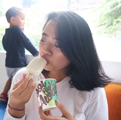 .
.
.

Life is like ice cream enjoy it before it melts .
.
Ngenyot es krim durian sambil mikir caption sambil mikir mau nambah lagi nggak ya 😭

#paletaswey 
#foodgasm 
#clozetteid 
#BaliBeautyBlogger 
#BloggerBali