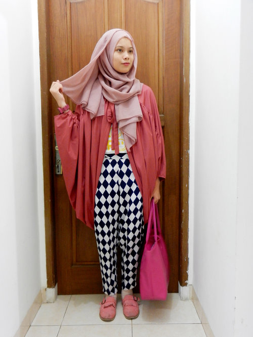 Today's campus outfit! [inalathifahs.blogspot.com]