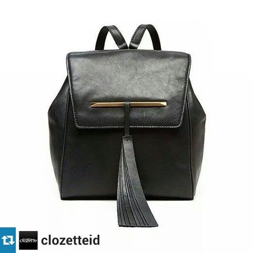 #Repost from @clozetteid -- Clozetters suka pakai backpack? Clozette Crew loves how backpack look so fashionable now! Seperti salah satu wishlist Clozetters ini, so cool!
Yuk share backpack idaman kamu juga di http://goo.gl/DZ9BAs
#ClozetteID #fashion #fashionlovers #fashionblogger #bag #baglover #InaxClozetteID