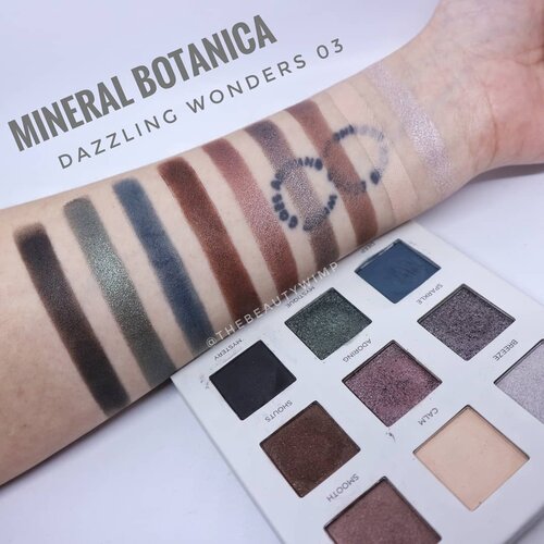 COMPLETE SWATCHES OF MINERAL BOTANICA GLOW SERIES____• Dazzling Wonders 03• Perfect Glow Contour & Highlighter Palette• Twinkle Liquid Eyeshadow______Uda ada nyobain yang mana aja nich?.@mineralbotanica.........#makeupfeed #unleashyourinnerartist #creativemakeup #eyelooks #makeuptutorial #makeuplooks #wakeupandmakeup #clozzeteid #sigmabrush #clozetteid #slave2beauty #wake2slay #eyeshadowtutorial #focallure #amrezyshoutouts #undiscovered_muas #inssta_makeup #makeupaddict #featuremuas #morphebabe #beautyunderyourinfluencer #gowiththeglow #glowseries.