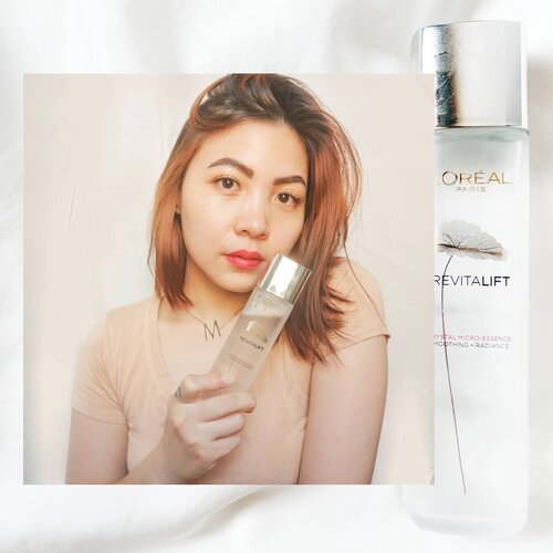 Setelah hampir sebulan memakai Loreal Paris Revitalift Crystal Micro Essence, produk ini cukup melembabkan di kulit keringku.Dan dia ini sama sekali tidak lengket walaupun aku pakainya kadang bisa berlayer-layer.Kandungan centella asiatica juga membantu dalam calming dan soothing my skin. Tekstur nya light dan watery, sangat mudah diserap kulit karena ada Micronized Technology dan mampu meresap hingga lapisan ke 10. Ada skin brightening actives mampu mempercepat pembaharuan kulit dan menyamarkan pori-pori.Packaging nya juga terlihat mewah dengan botol kaca transparan! ____BACA REVIEW LENGKAP NYA DI BLOG (LINK IN BIO)___Let's #UnlockCrystalSkin with Loreal Paris Revitalift Crystal Micro Essence @beautynesia.id @getthelookid