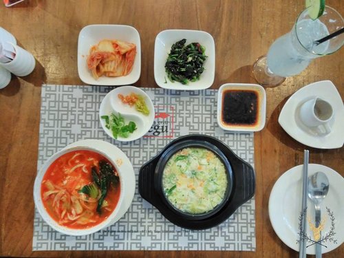 So Korean Lunch on Daegu Korean Grill and get 55% discount in some food and beverage. Review lengkapnya ada di blog aku (link on bio)
.
.
.
#clozetteid #clozette #blogger #ggrep #indonesianhijabblogger #foodblogger #koreanfood #daegukoreangrill #personalblogger #fashionblogger #ihb #fashionblogger #travelblogger #beautyblogger #lifestyleblogger #personalblogger