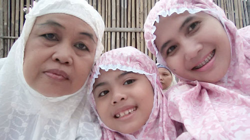 #ClozetteID #MOMnME ... With My Mother n My Daughter