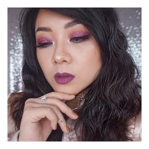 I really love how this purple lips and eyes turned out, I'm using Cathy Doll Nude Me Liquid Matte.. How gorgeus is the shade.. This look is up on my channel, for second round submission "Cathy Doll Product" 
Wish me a great luck! 🦄
.
.
#KarmartABBC2017 #KartmartABBC2017Indonesia #Kartmartsclub #cathydollindonesia #kartmart #beautyblogger 
@indobeautygram @beautynesiamember
#indobeautygram #indobeautyvlogger #indobeautyinfluencer #instabeauty #beautynesiamember #clozetteid #dailygirlsfeed #universomakeup #wakeupandmakeup #universodamaquiagem_oficial #undiscovered_muas #bretmansvanity #featured_my_makeup_art #makeuplover #makeupenthusiast #beautyenthusiast  #wakeupandmakeup #instamakeup #instadaily