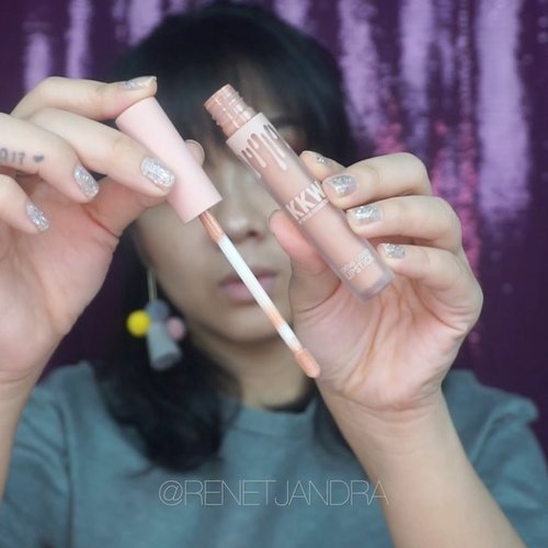 Mini LipSwatch Review, for those who requested this..! Ur wish is my Command! 🤣😘😙💄💋
Gonna edit the full version on my YT channel pretty soon, so many video so lil time.. 😰🤓🤓🤓
.
.
@indobeautygram @beautynesiamember
#indobeautygram #indobeautyvlogger #indonesianvloggers #indobeautyinfluencer #instabeauty #beautyvlogger #beautyinfluencer #beautynesiamember #clozetteid #makeupinfluencer #dailygirlsfeed #universomakeup #wakeupandmakeup #makeuptutorialsx0x #universodamaquiagem_oficial #undiscovered_muas #bretmansvanity #featured_my_makeup_art #makeupjunkie #makeuplover #makeupenthusiast #beautyenthusiast  #wakeupandmakeup #makeupartistworldwide #instamakeup #instadaily 
#glamvids