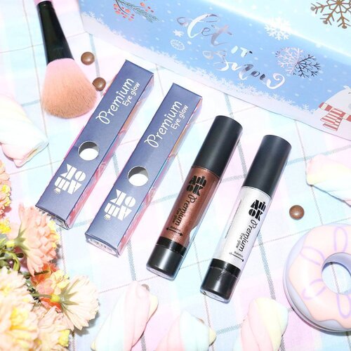 Read more Unboxing Althea Box on:
Miharujulie.com
#altheakorea #altheaxmas #clozetteid #makeupflatlay #pastel #miharujuliephotography #althea #miharujulieblog #miharujuliereview #clozetteIDReview #AltheaReview #AltheaxClozetteIDReview