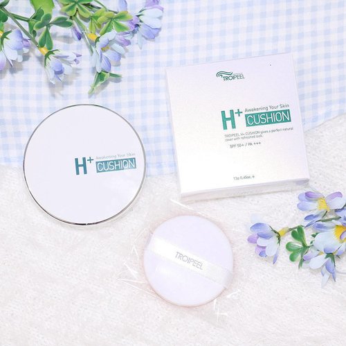 New post on my blog about : TROIPEEL H+ Healing Cushion. It's a Korean cushion foundation by Korean Cosmetic Brand called Troipeel.Function : whitening, UV protect, Anti wrinkleSkin regenarating effect with skincare effectRead more : www.miharujulie.com#clozetteid #cushion #troipeel #healingcushion #troiareuke #miharujulieblog #miharujuliereview #miharujuliephotography