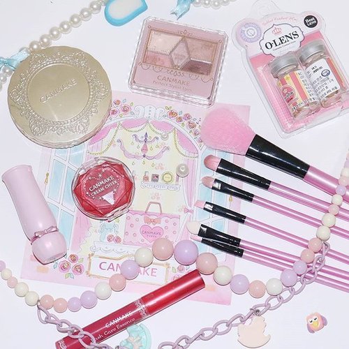 My fav Japan cosmetics @canmakeid

#clozetteid #beauty #canmake #japancosmetics #pink #blogger #canmake #kawaii