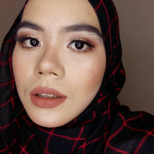 Alis rapi kalo lagi ga mau kemana2 itu masih jadi misteri💐

#hijab #hijabi #hijabstyle #makeup #makeuplook #makeuplooks #makeupinspiration #makeupideas #beautygram #beautybloggers #beautyblogger #instabeauty #Beautiesquad #clozette #clozetteid