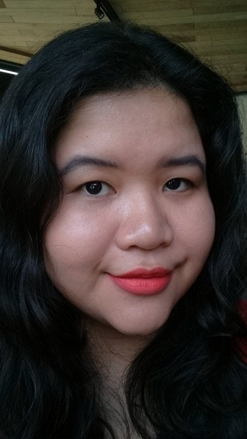 A fresher spin off from my usual red lips. Peach coral-ish orange seems more appropriate for summer vibes. (it is always summer in Indonesia right?)
This one is Bourjuis Rouge Velvet in Peach Club. By far, my most successful orange lipstick, by far.
