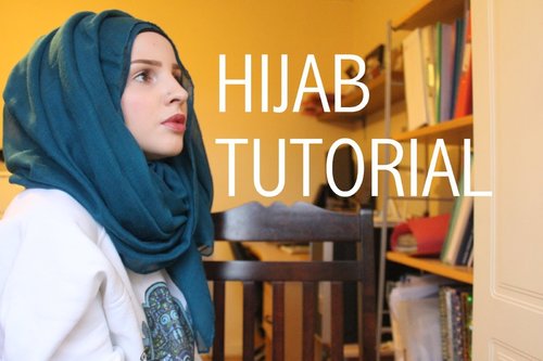 A quite simple hijab tutorial. Or so it looks like...