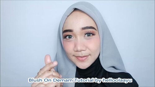 Press play and enjoy tutorial pakai blush on demam di bawah mata. Seriously, this kind of blush on makes me feel younger 😅
.
.
Cream blush on by @mybeautystory
.
 @tampilcantik @indobeautygram @indobeautysquad @benefitindonesia  @clozetteid #clozetteid @undiscovered_muas @beautybloggerindonesia  #beautybloggerindonesia #indobeautygram #indobeautyvlogger #tampilcantik #indobeautysquad #hijab #hijabers #makeuphijab #makeuptutorial #makeup #makeupblogger #lakme #clozetteid #beautyvlogger #beautyvloggerindonesia #undiscovered_muas #muatribeid #nyxcosmeticsid #makeupvideos