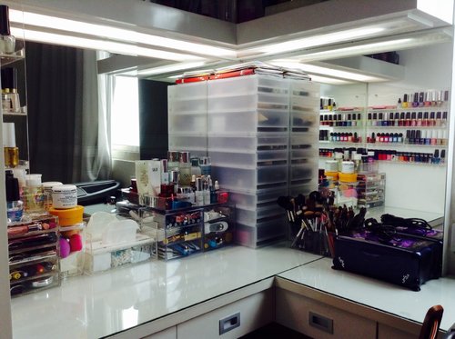 My vanity! A space where I do my hair, makeup, skincare and nails.